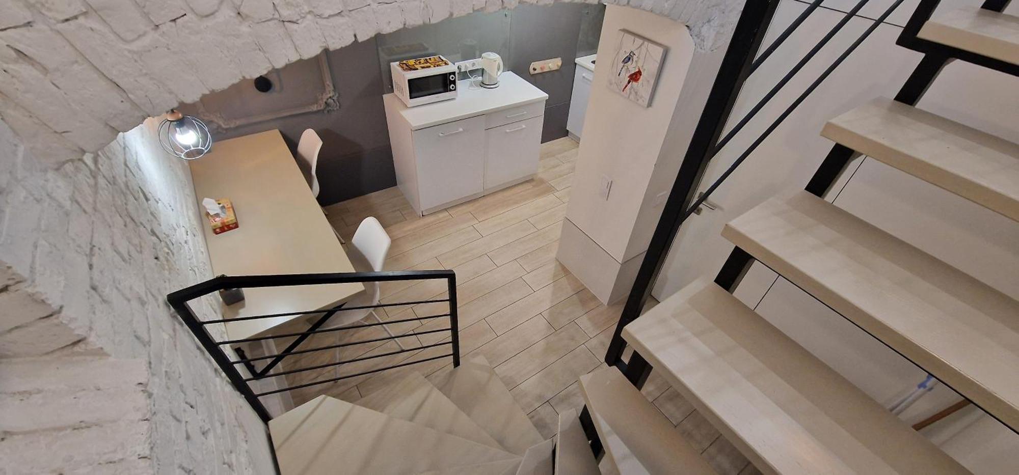 Чорно -Білий Люкс В Центрі Apartamento Lviv Exterior foto